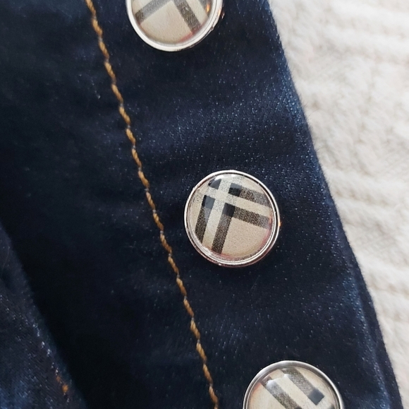 Genuine Burberry dark wash skinny jeans - Picture 5 of 11